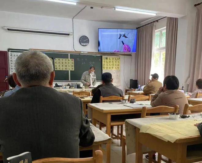 弃了双11爱上了“老年严选”AG真人中国这届脆皮年轻人抛(图5)