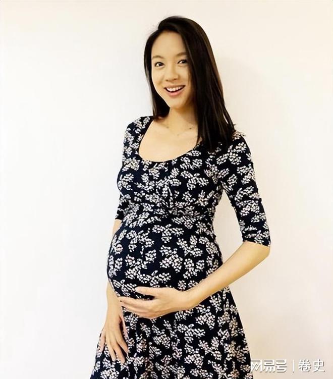门怀孕6个月上春晚站C位真人生赢家AG真人登录艳压奚梦瑶拒嫁30亿豪(图11)