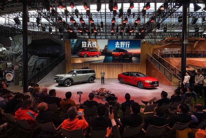 盖全场景 从休闲到硬核满足用户多元天性AG真人国际网站福特以“四级野”矩阵覆(图2)